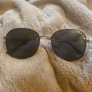 Quay JEZABELL Sunglasses